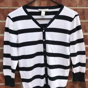 White House Black market snap up cardigan, sz S